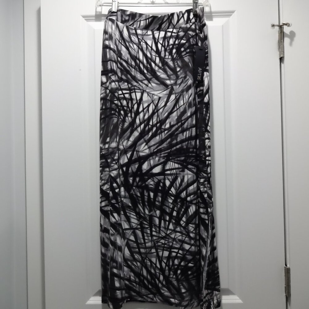 APT 9 Maxi Straight Skirt, New With Tags, Size M